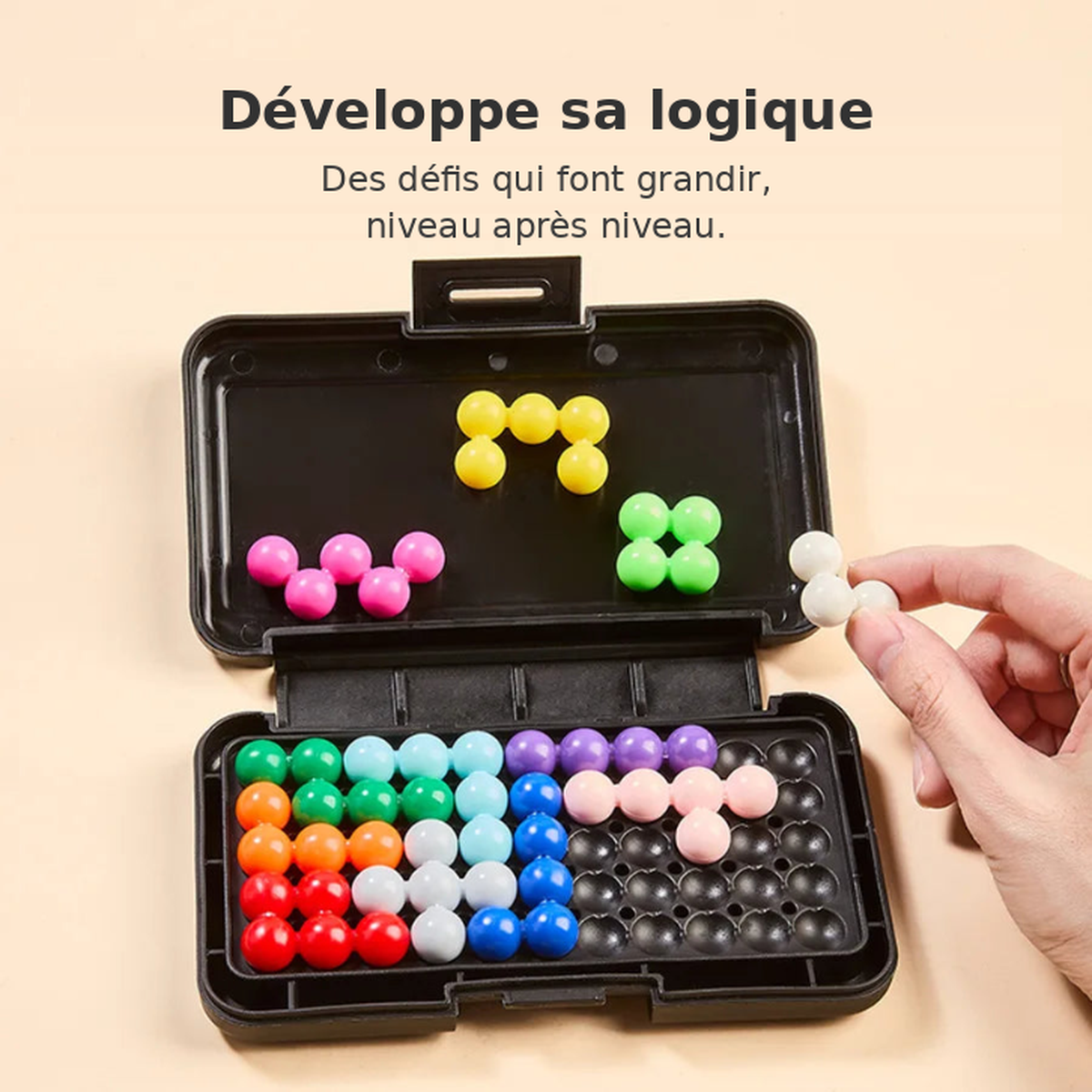 Boîtier de voyage de l'IQ Puzzle 3D avec ses perles colorées